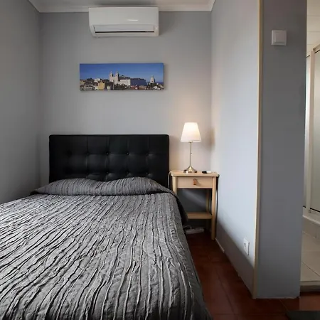 V Dinastia Guest house 2*