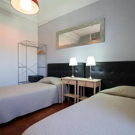 V Dinastia 3* ליסבון