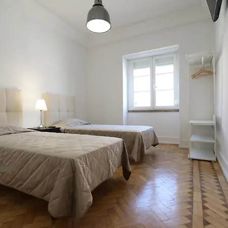 V Dinastia בית הארחה