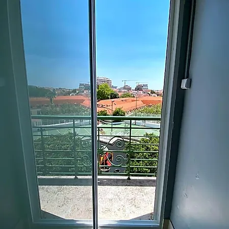 V Dinastia Konukevi Lisboa