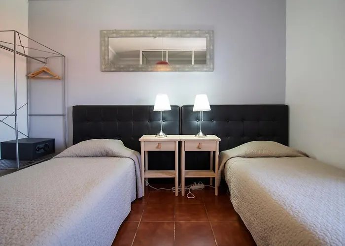 V Dinastia Πανσιόν 3*