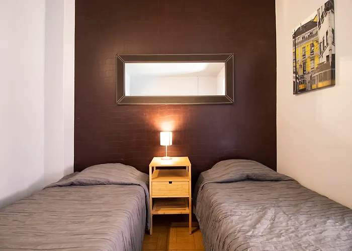 V Dinastia Πανσιόν 3*